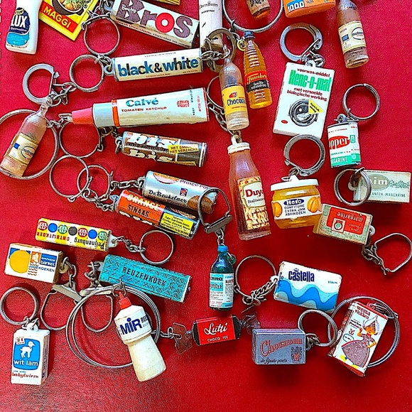 Tiny package design keychains from Scandinavia - Picture 3 of 4